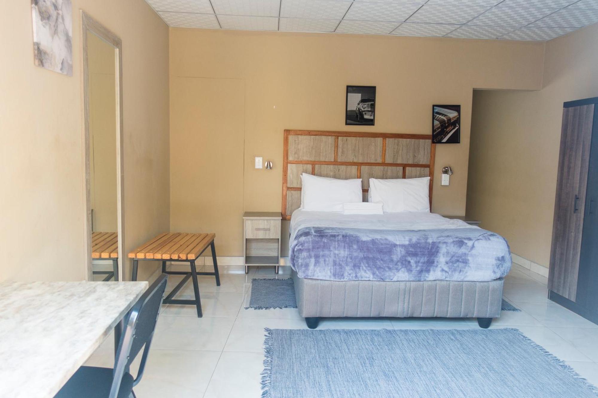 Ondangwa Rest Camp Bed & Breakfast Eksteriør bilde